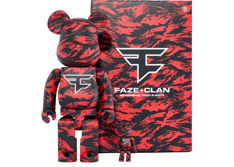 bearbrick x faze clan set.